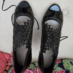 Elegant Black Women's Shoes